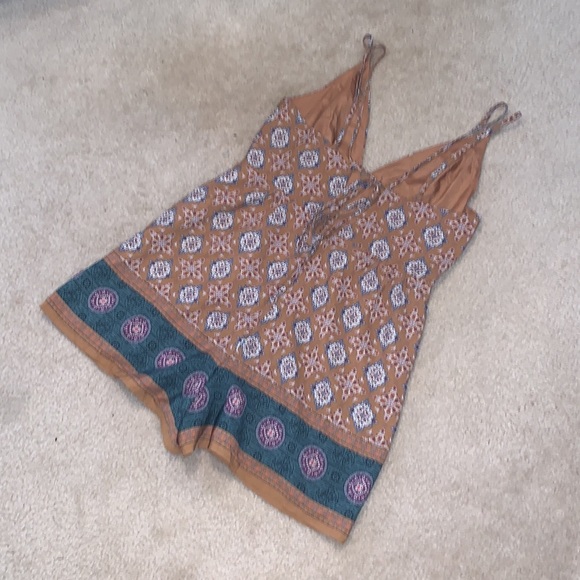 Forever 21 Romper - Picture 2 of 5